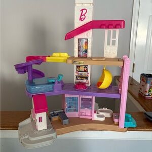 Barbie Little People house